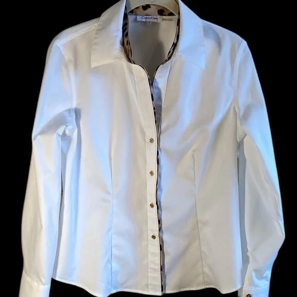 Calvin Klein crisp white blouse with animal print details. Size Small - Picture 2 of 6